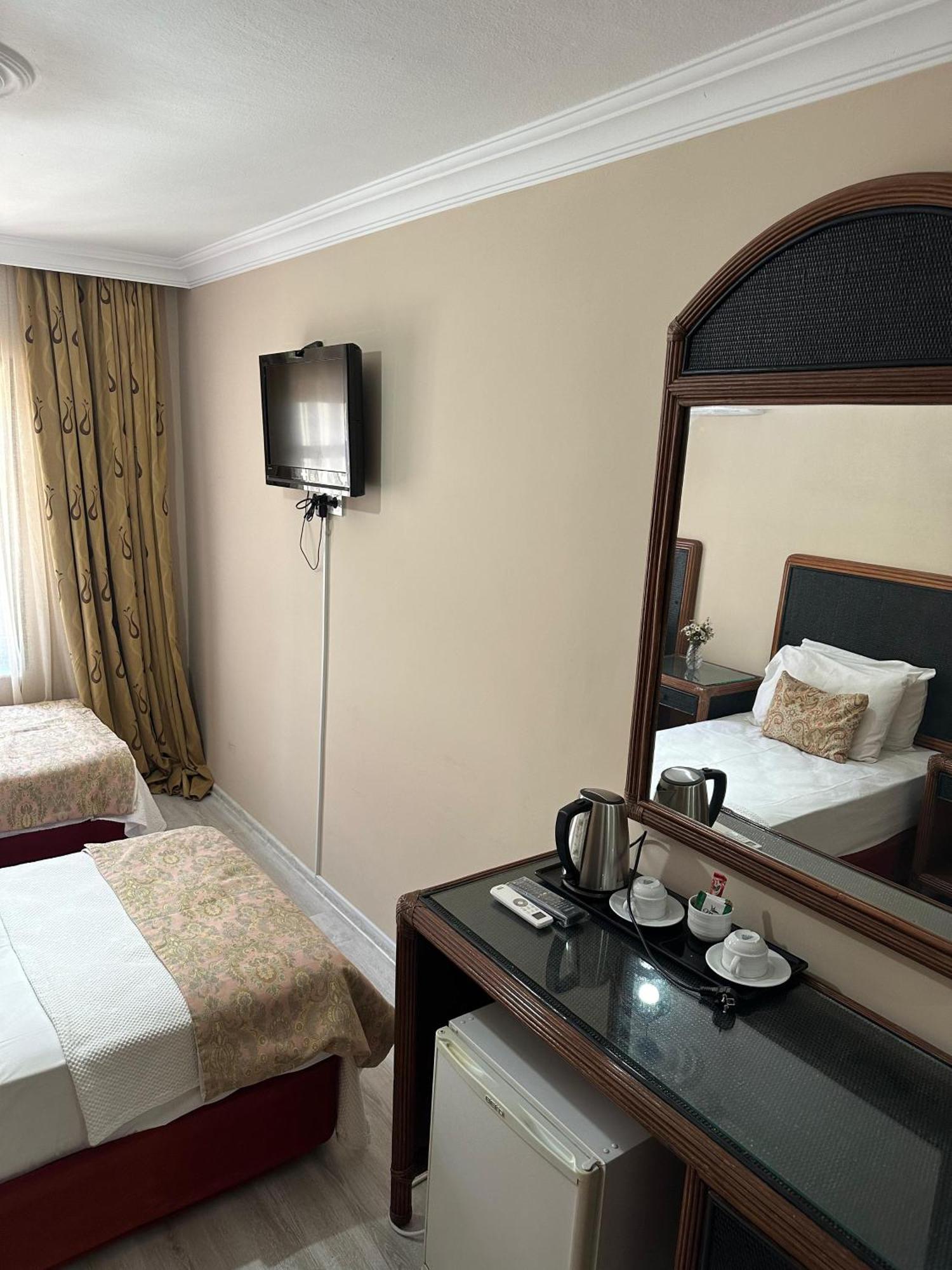 Loost Town Inn Hotel Antalya Buitenkant foto